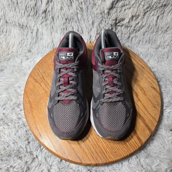 New Balance 590v3 Running Shoes Women Sz 9B Trail Grey Burgundy Athletic Sneaker - Picture 3 of 9